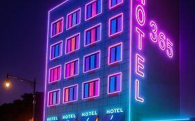 Hotel 365 Bronx - Yankee Stadium